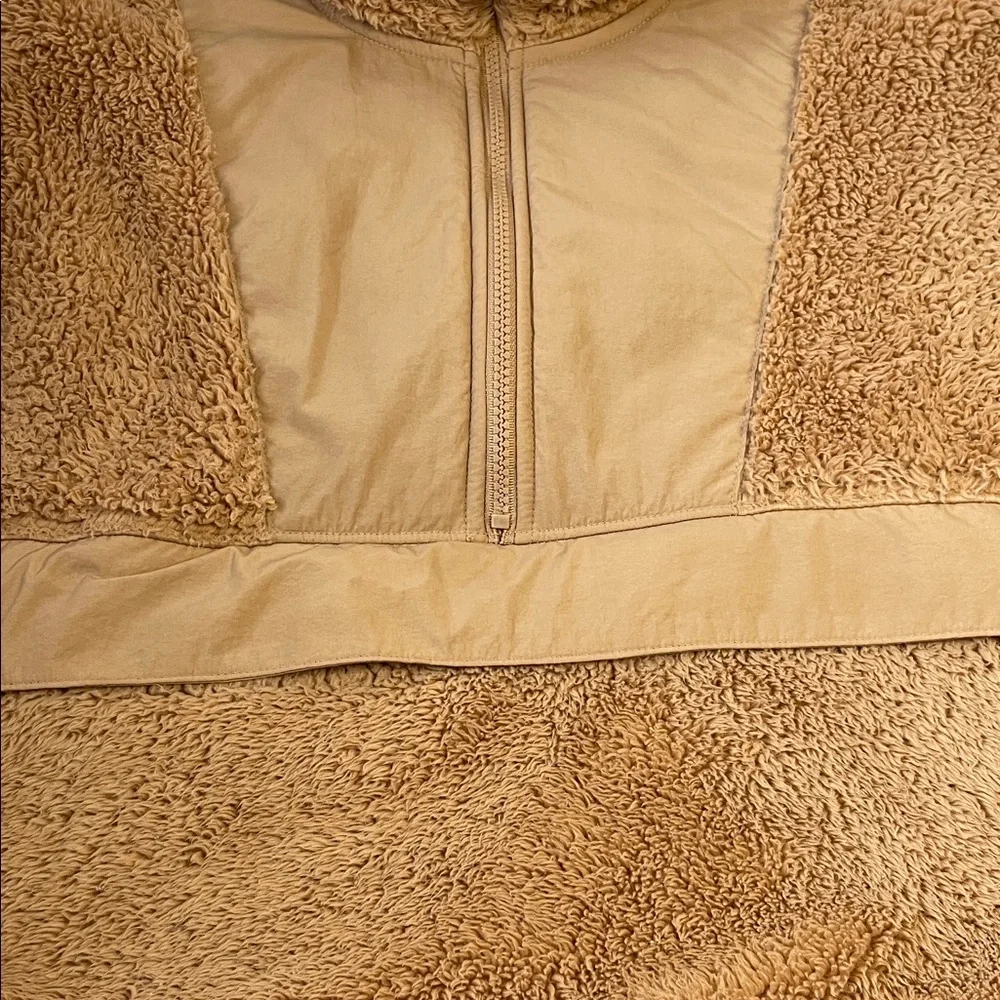 PINK Victoria's Secret Soft Tan Sherpa. Size Large. - Picture 6 of 6